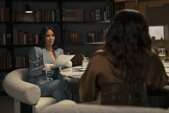 ALL’S FAIR - “First Look” (Disney/Ser Baffo) KIM KARDASHIAN