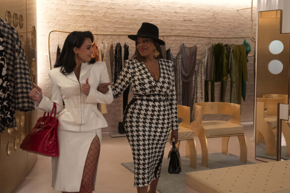 ALL’S FAIR - “First Look” (Disney/Ser Baffo) KIM KARDASHIAN, NIECY NASH