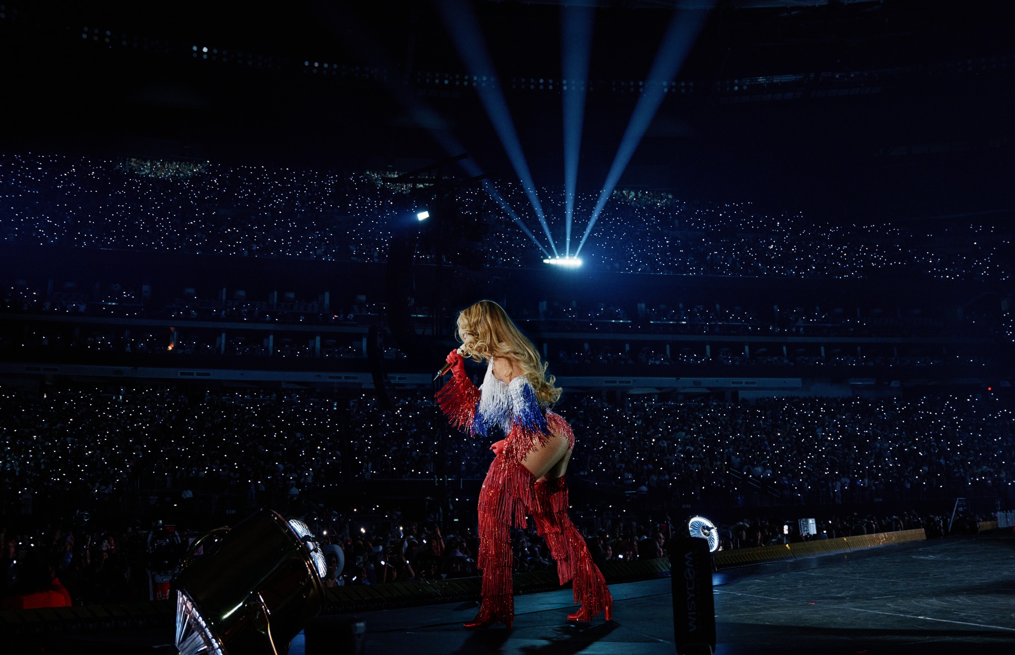 Beyonce Courtesy of PARKWOOD ENTERTAINMENT | PHOTO CREDIT: Julian Dakdouk and Raven Varona