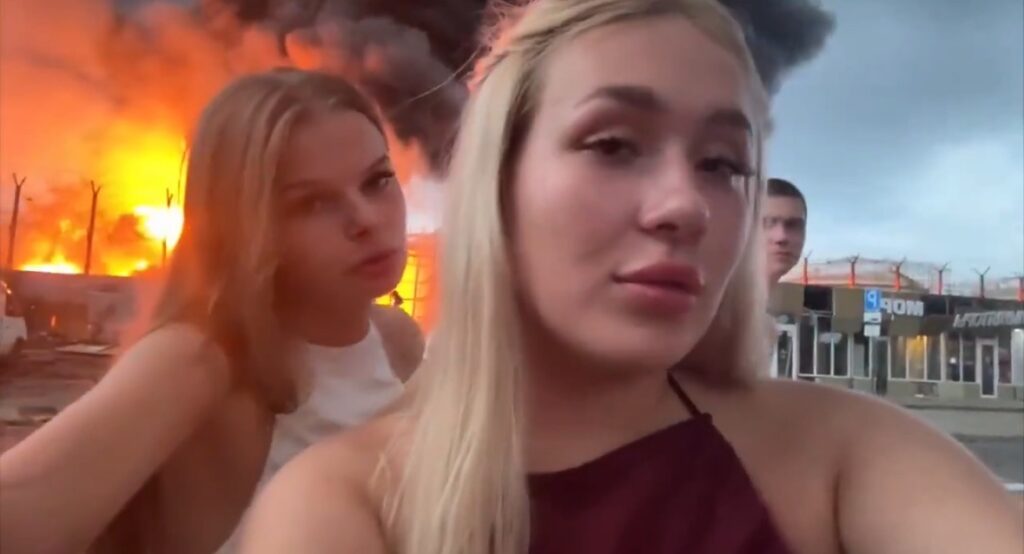 Dasha Vladimirova and Karina Evgenieva