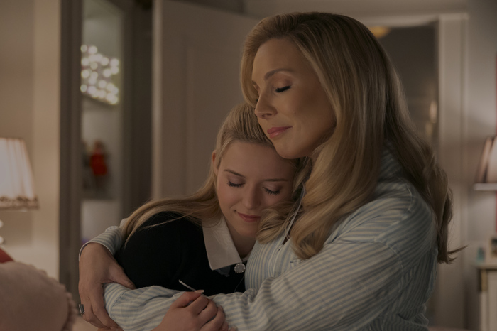 Lexi Minetree, June Diane Raphael in ELLE. Photo Credit: Kimberley French/Prime Video