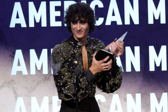 Sombr accepts the Best Rock/Alternative Album award for “I Barely Know Her” onstage at The 52nd American Music Awards held at the MGM Grand Garden Arena on May 25, 2026 in Las Vegas, Nevada.